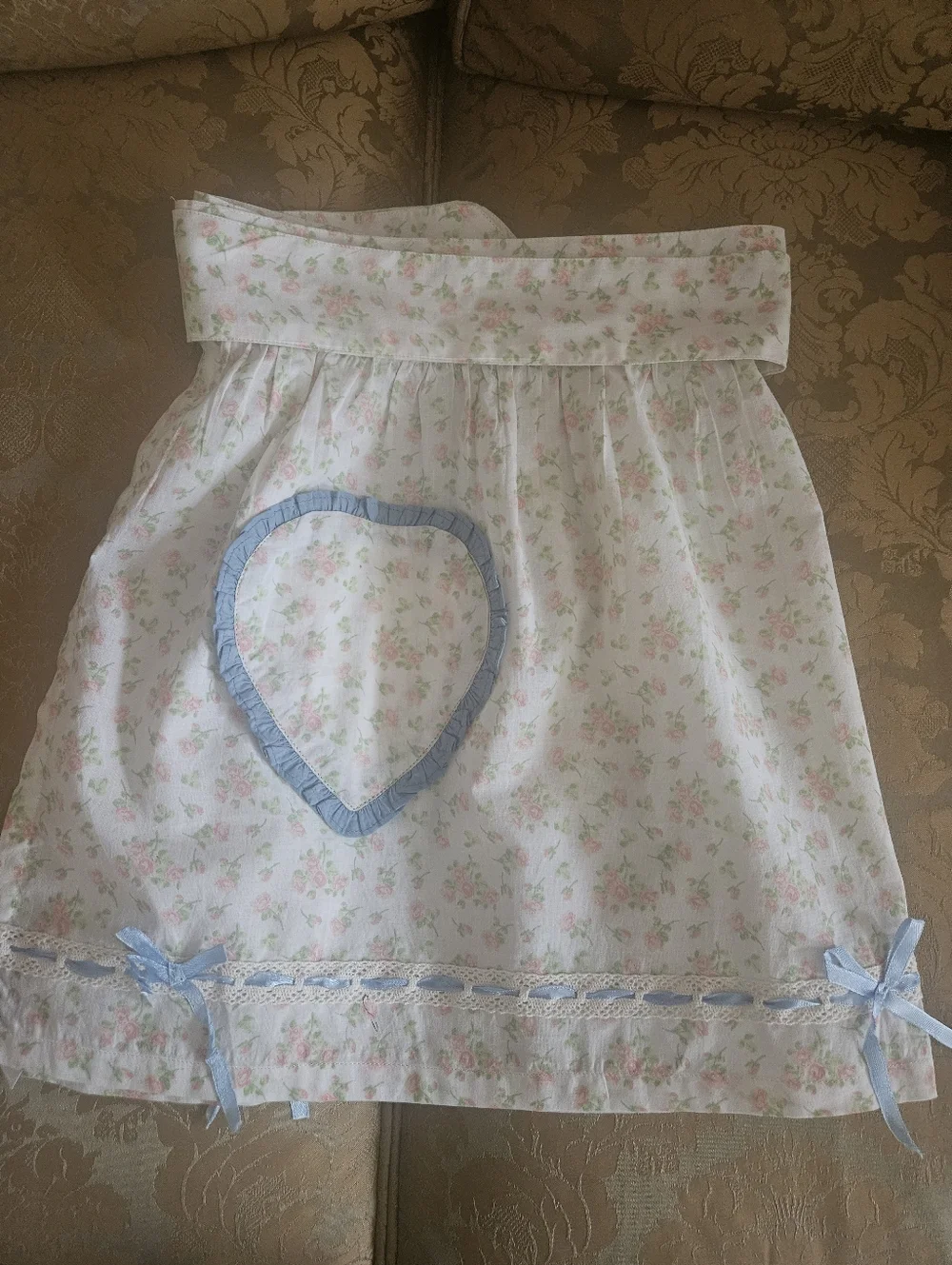 NWOT Urban Outfitters White Apron with Pink and Green Floral Print